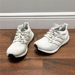 Women’s Adidas White Ultra Boost Sneakers Size 6.5